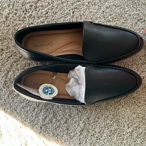 BareTraps Women’s Classic Black Slip-On Loafers